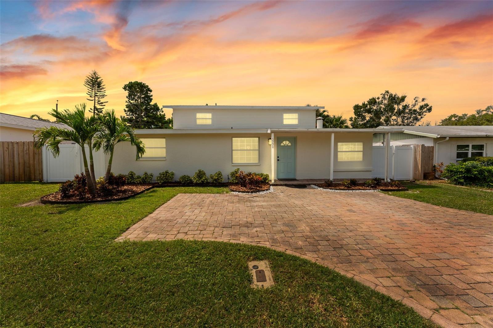 3298 21 Ave, Largo, FL 33774