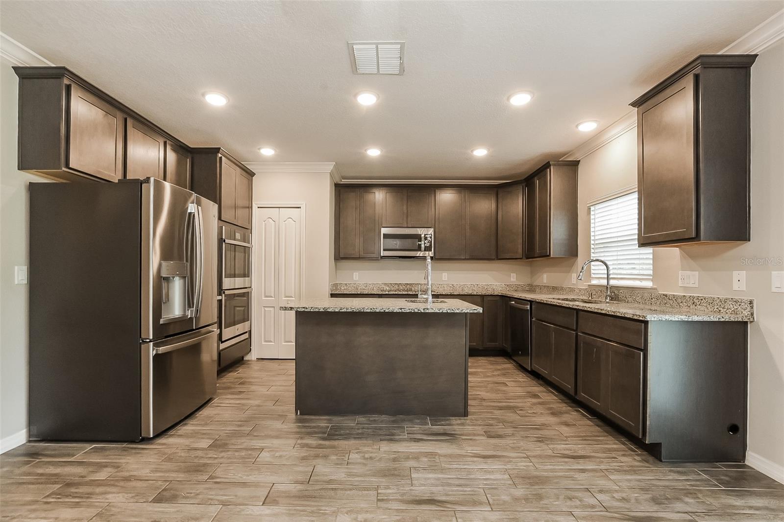 1926 Bell Creek Loop, Fruitland Park, FL 34731 photo