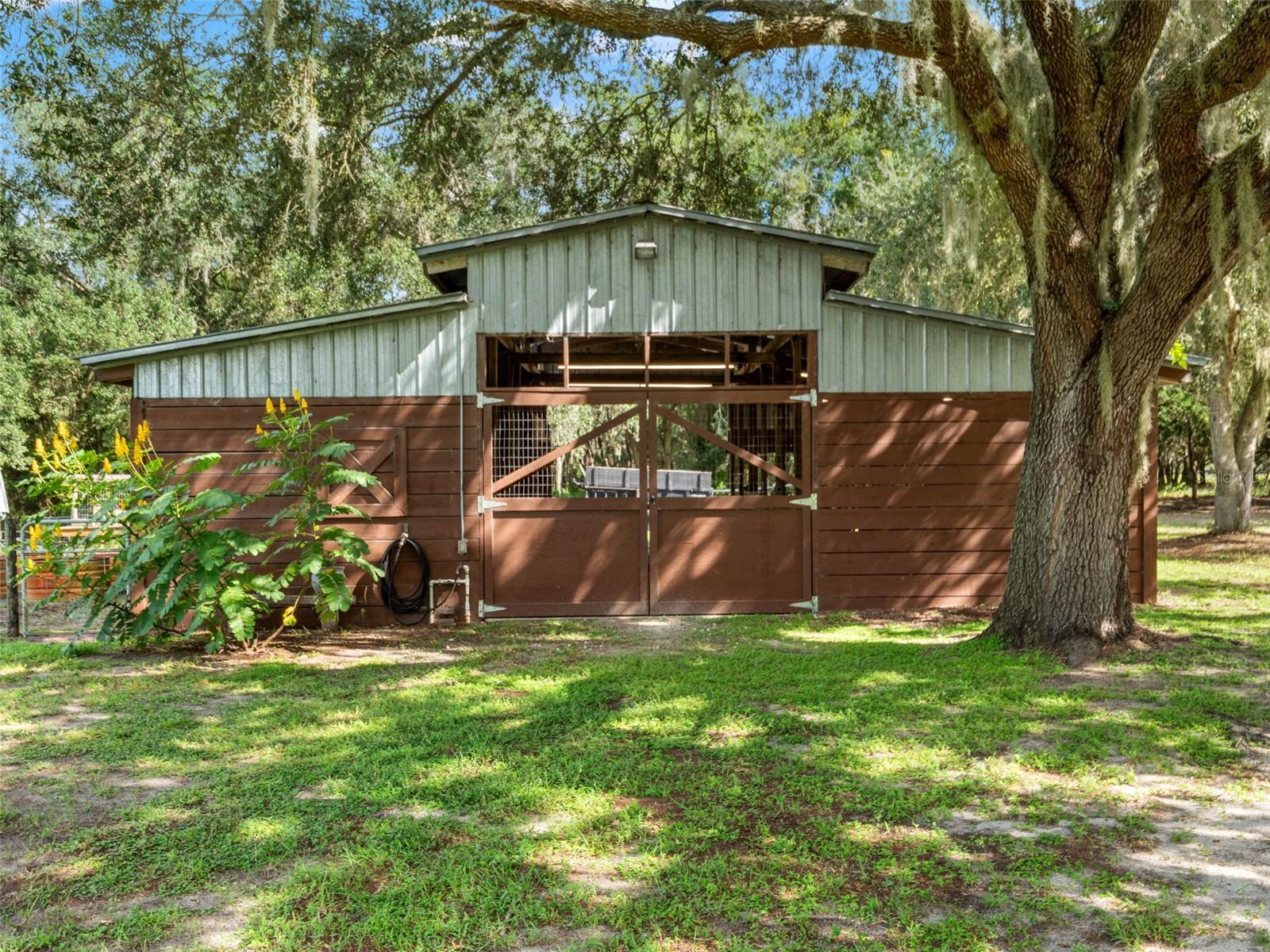 2827 Hammock Grove Rd, Groveland, FL 34736 photo