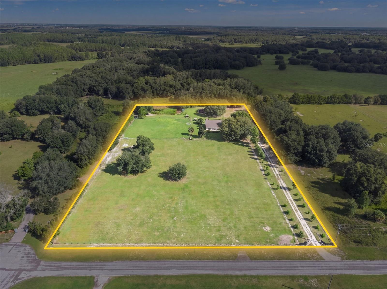 2827 Hammock Grove Rd, Groveland, FL 34736 photo