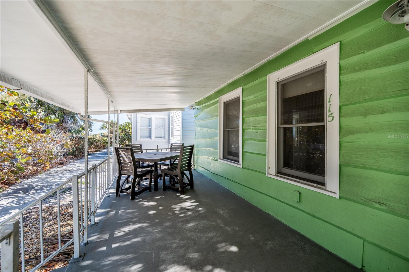 115 124 Ave, Treasure Island, FL 33706 photo