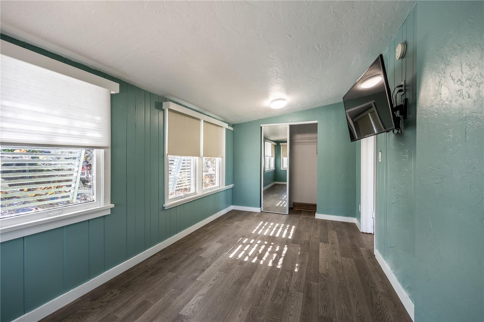 115 124 Ave, Treasure Island, FL 33706 photo