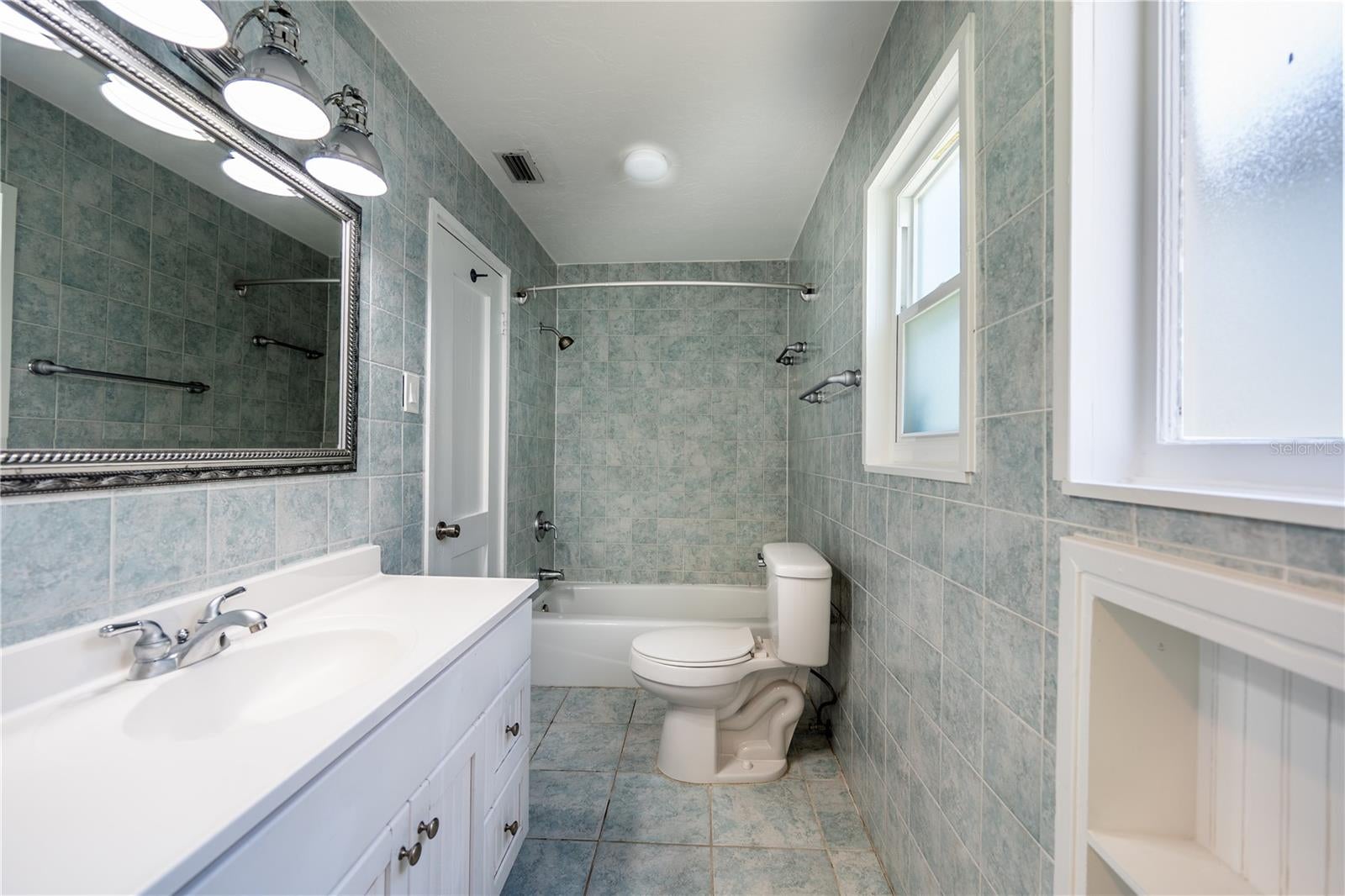 115 124 Ave, Treasure Island, FL 33706 photo