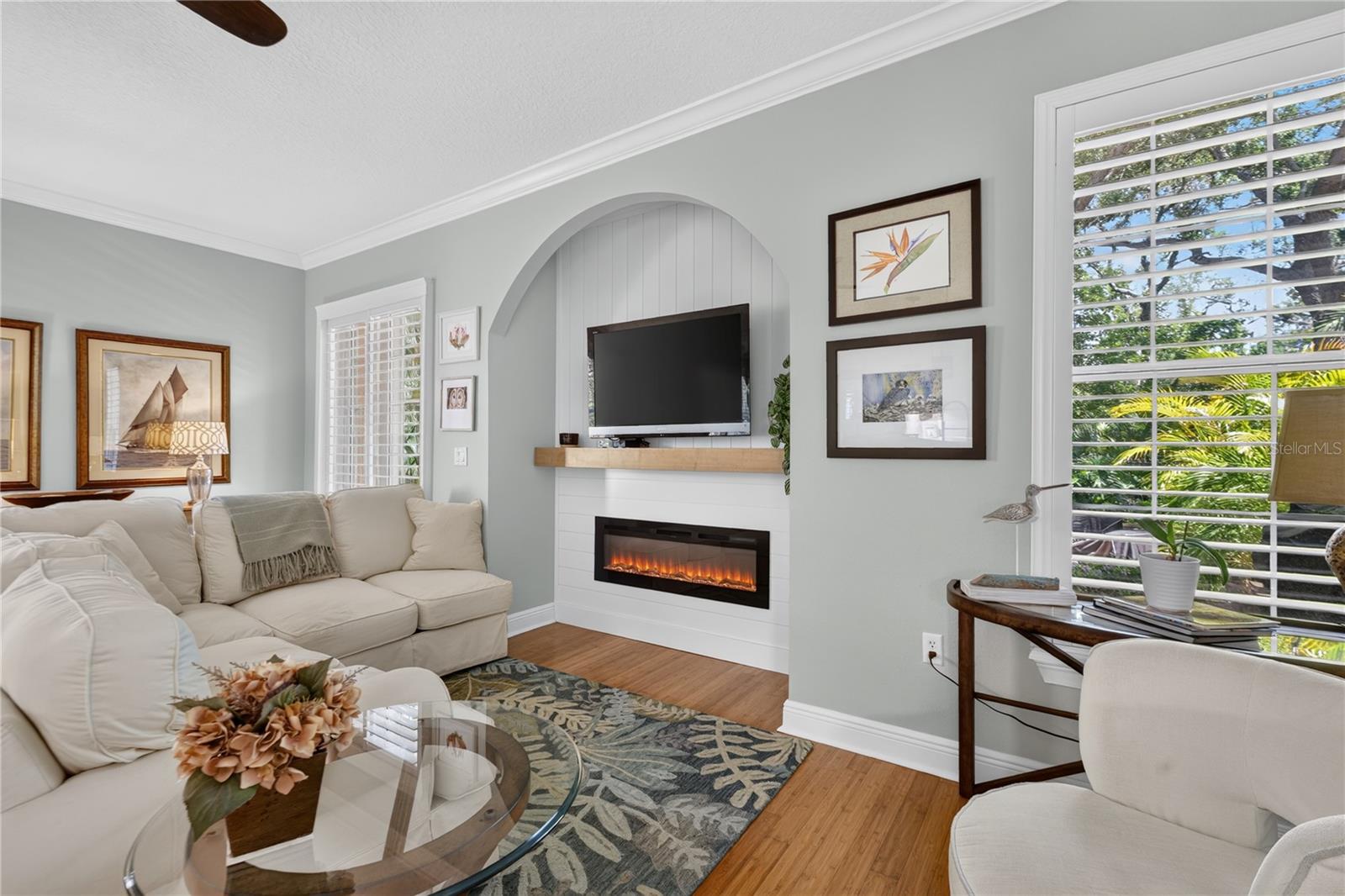 190 Banyan Bay Dr, Saint Petersburg, FL 33705 photo