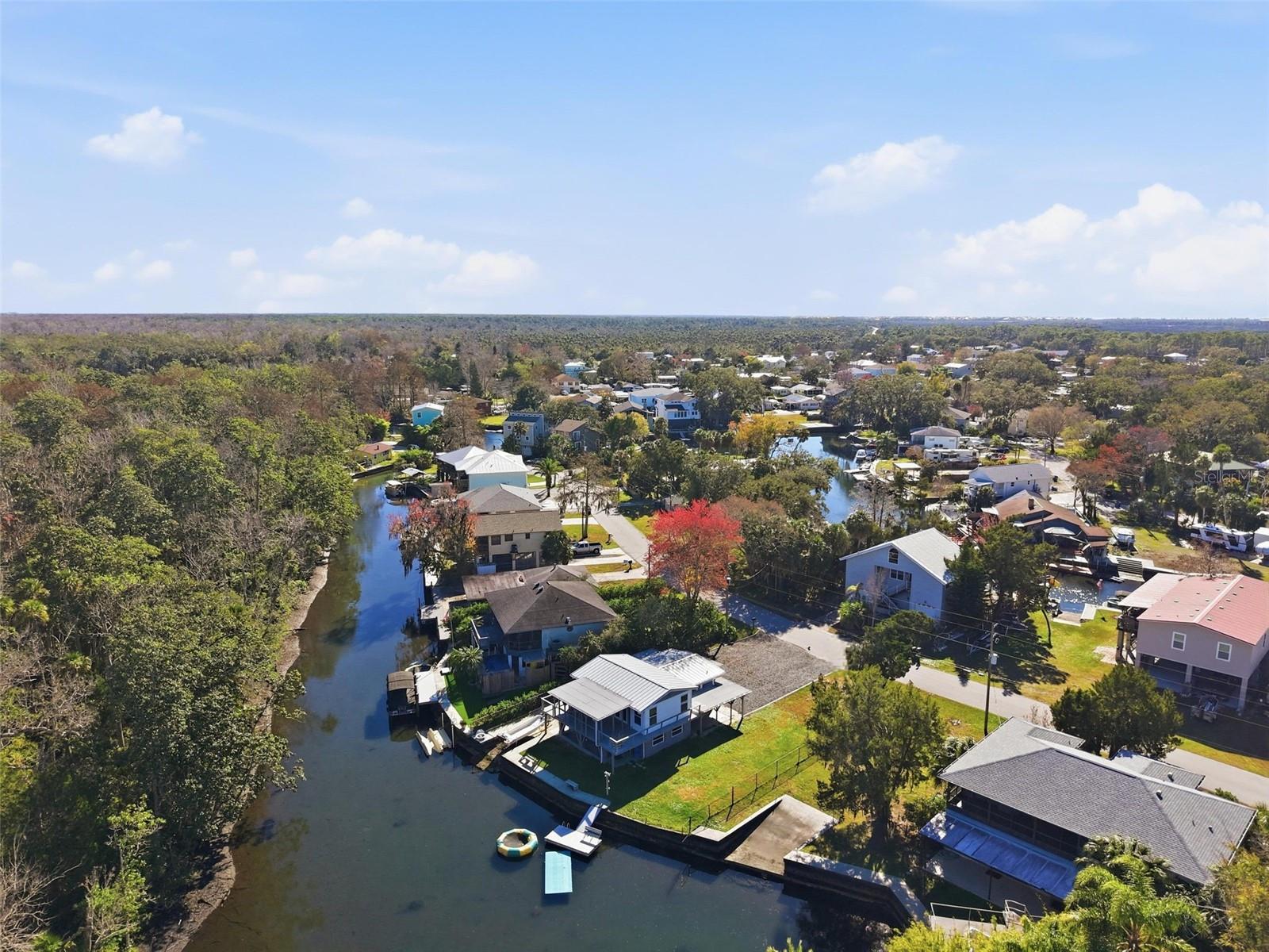 7266 Tropical Dr, Weeki Wachee, FL 34607