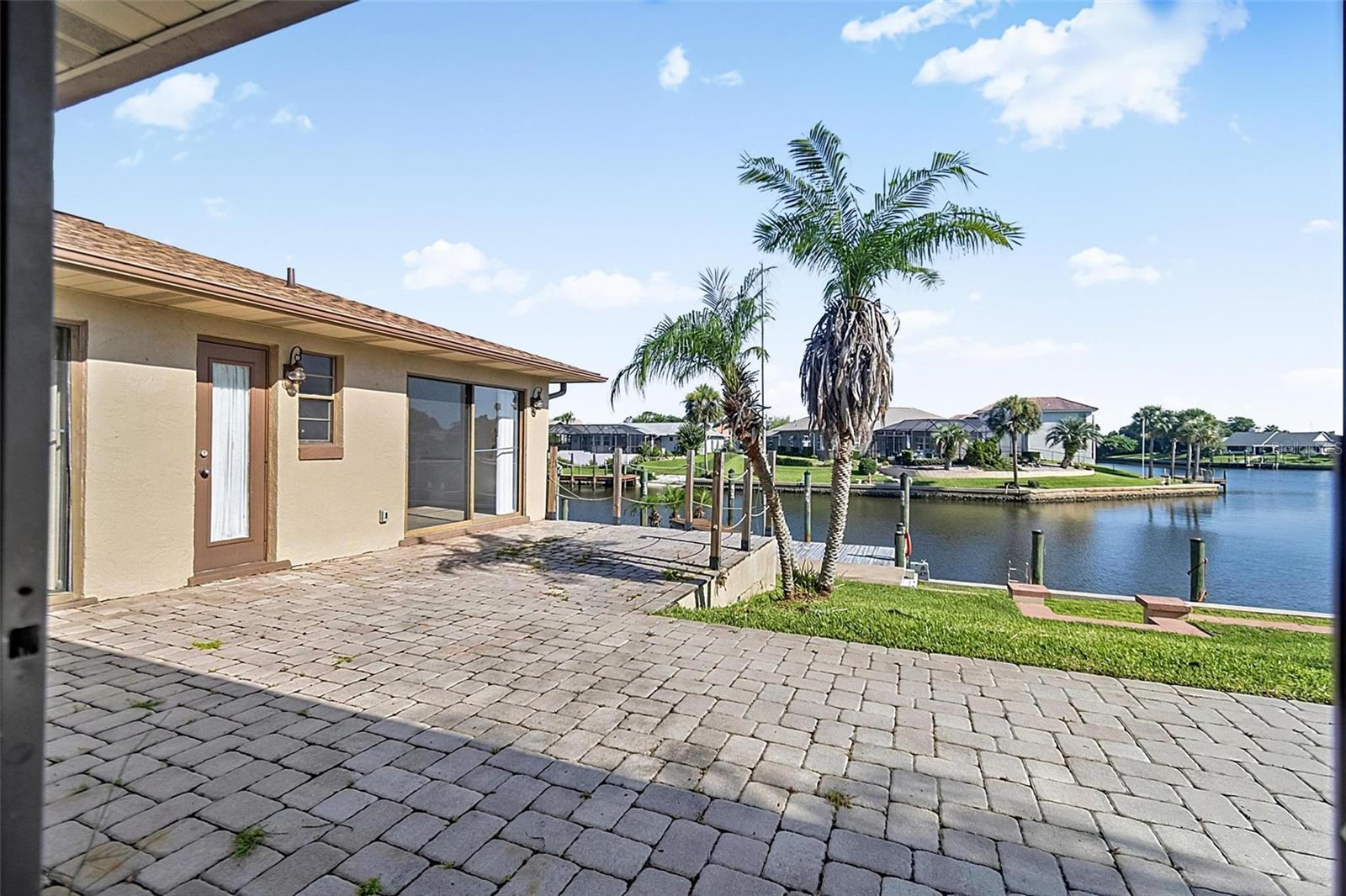 10 Crow Ct, Palm Coast, FL 32137 photo