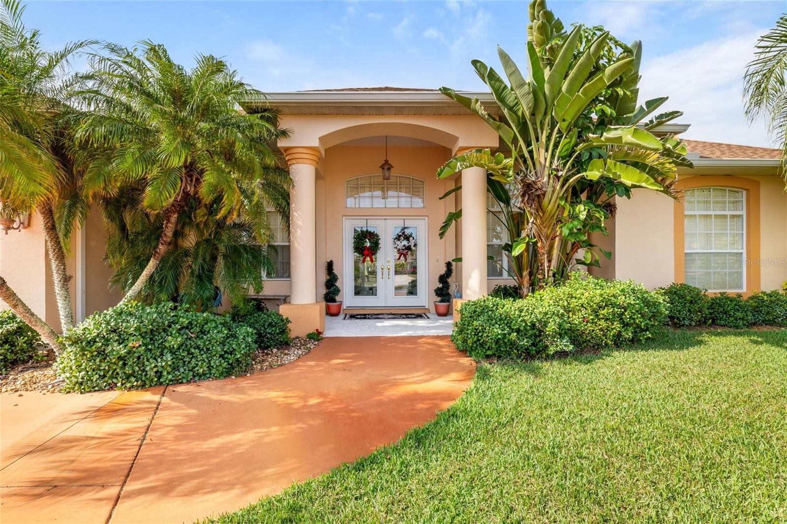 245 Rotonda Blvd, Rotonda West, FL 33947 photo