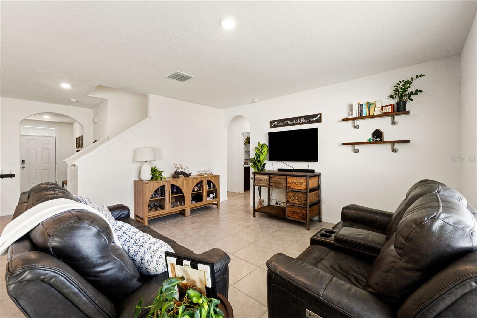 33567 Hamilton Hill Ln, Wesley Chapel, FL 33545 photo