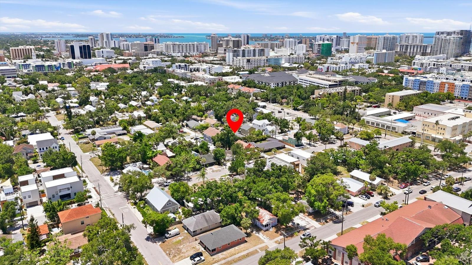 1649 8 St, Sarasota, FL 34236