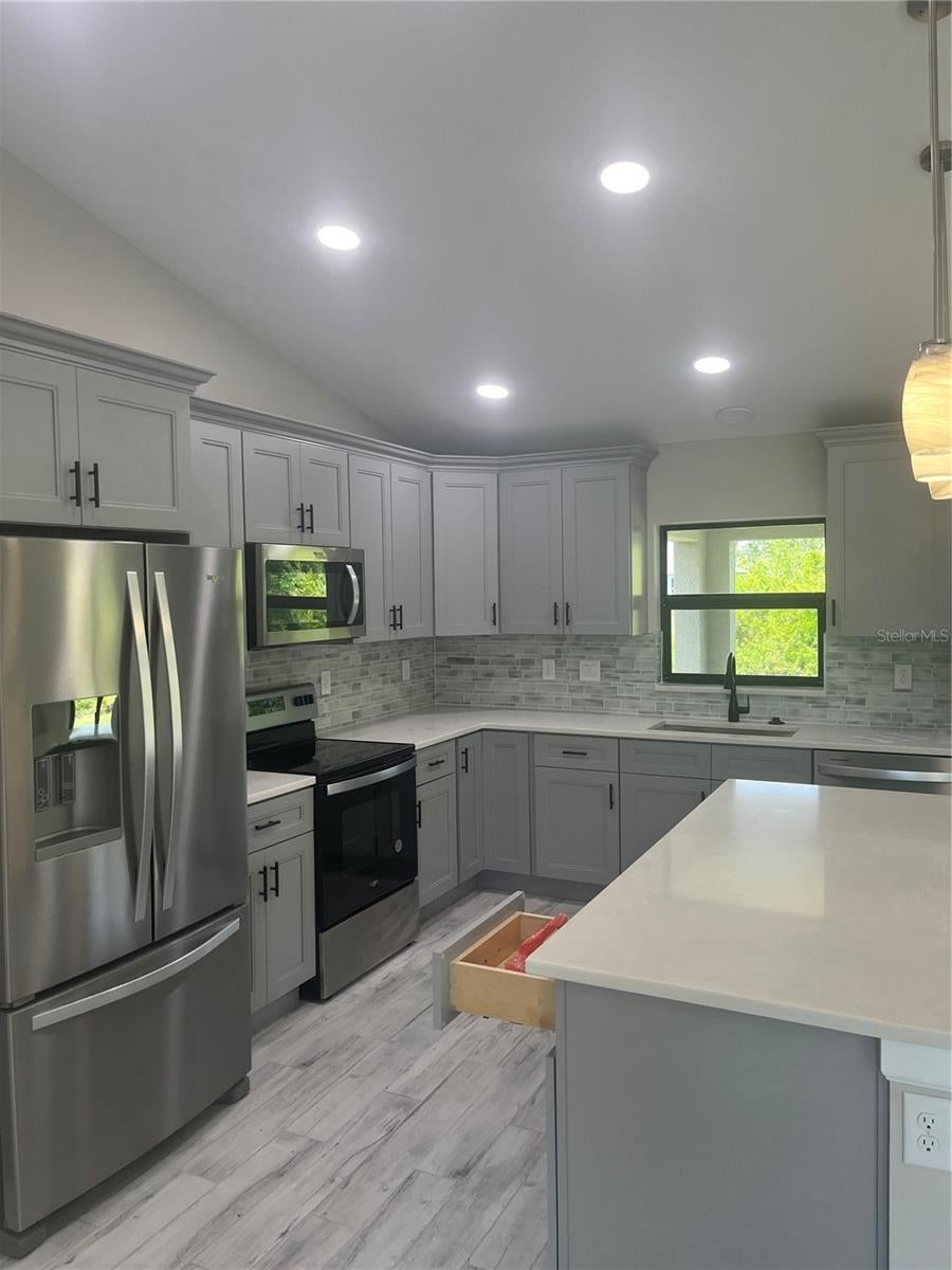 7320 Freeberg Cir, Port Charlotte, FL 33981 photo