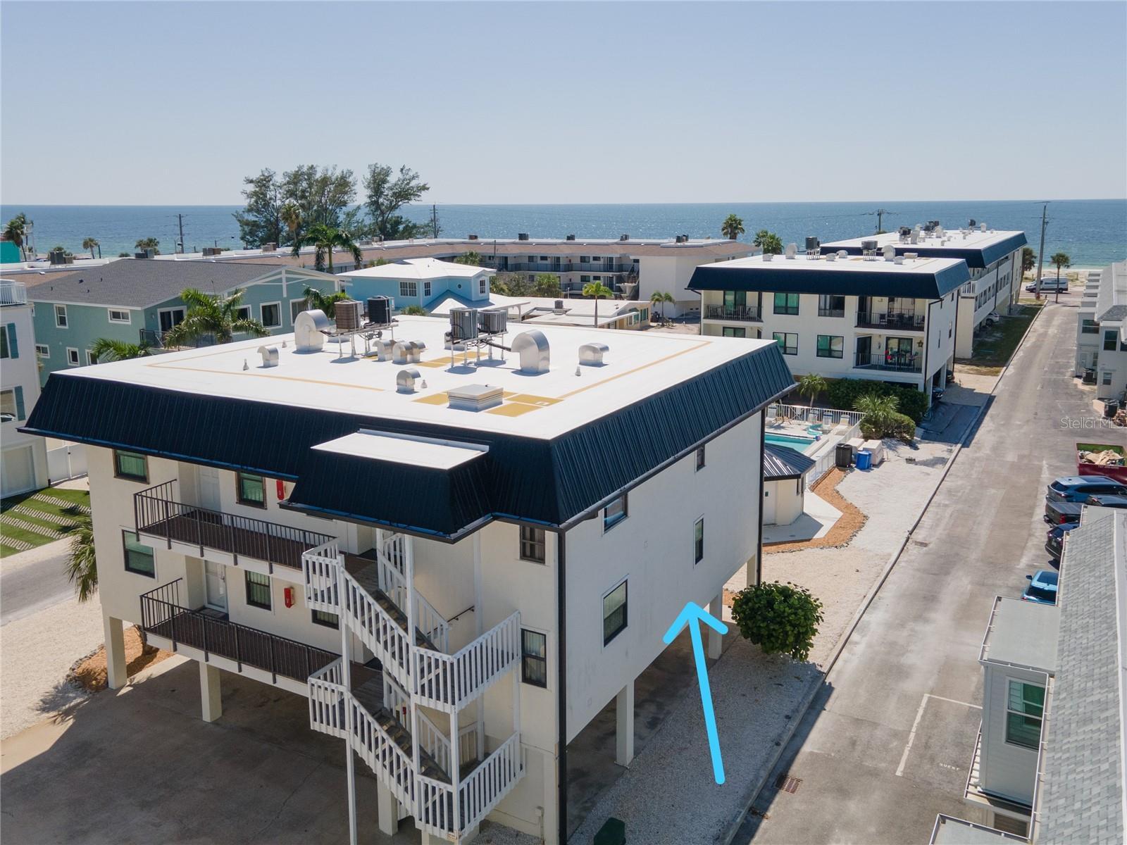 601 Gulf Dr, Bradenton Beach, FL 34217