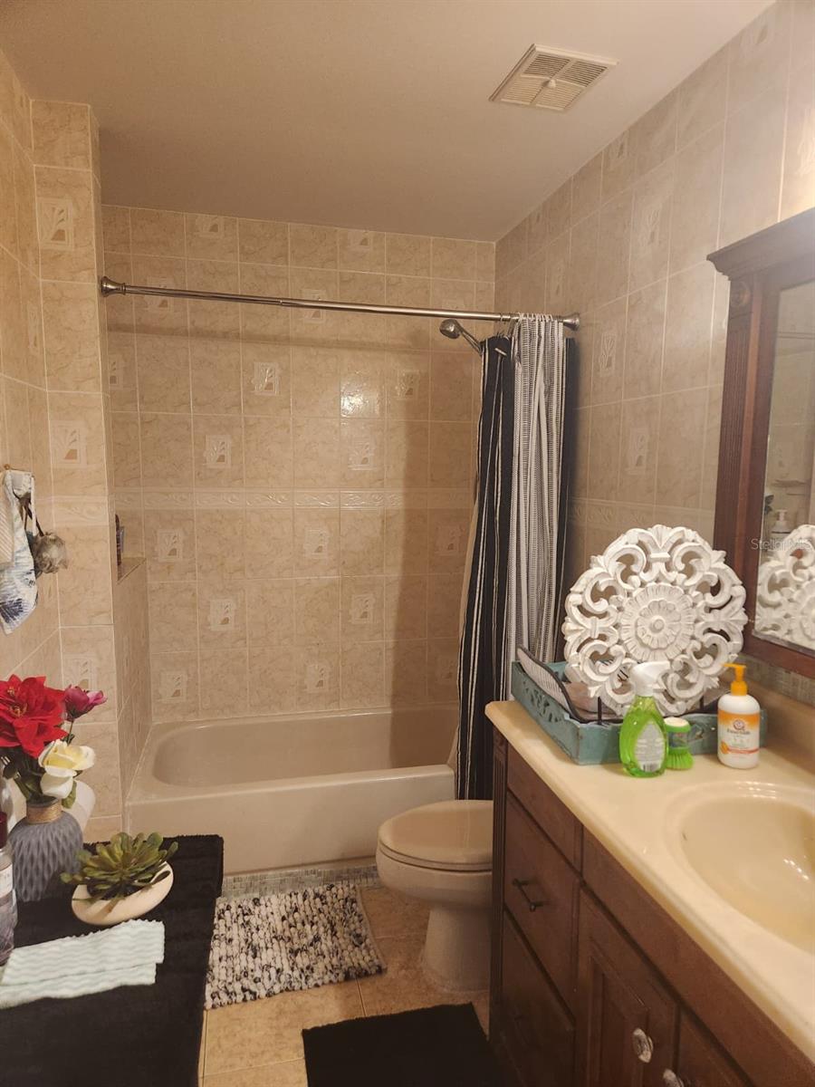 3731 Valencia Grove Ln, Orlando, FL 32817 photo