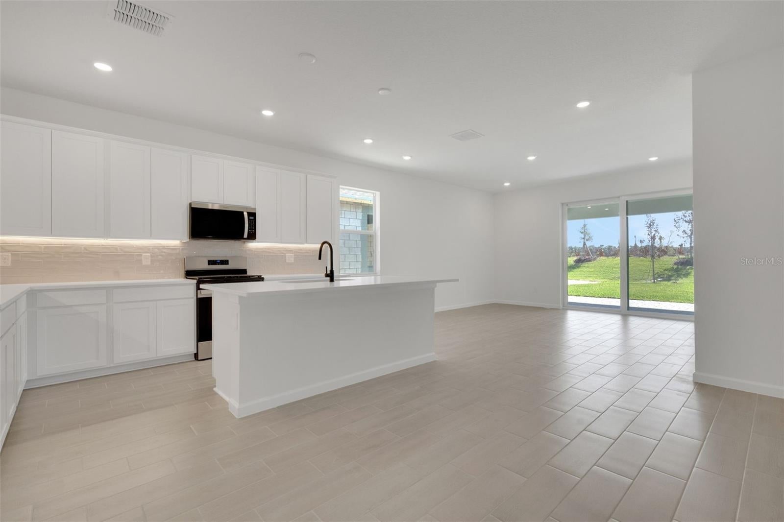 5412 NW Camberly Ct, Port Saint Lucie, FL 34987 photo