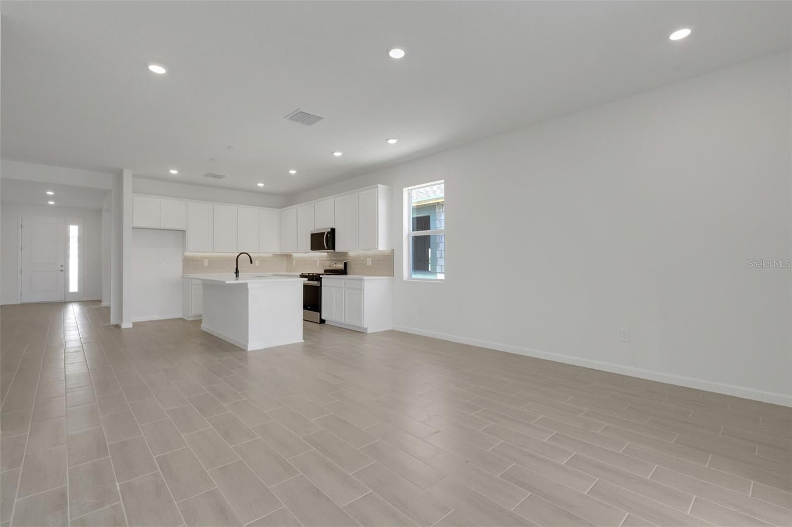 5412 NW Camberly Ct, Port Saint Lucie, FL 34987 photo