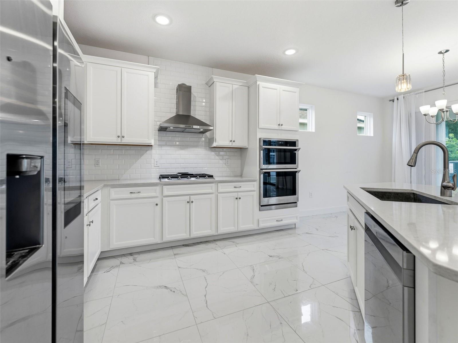 5232 Wishing Arch Dr, Apollo Beach, FL 33572 photo