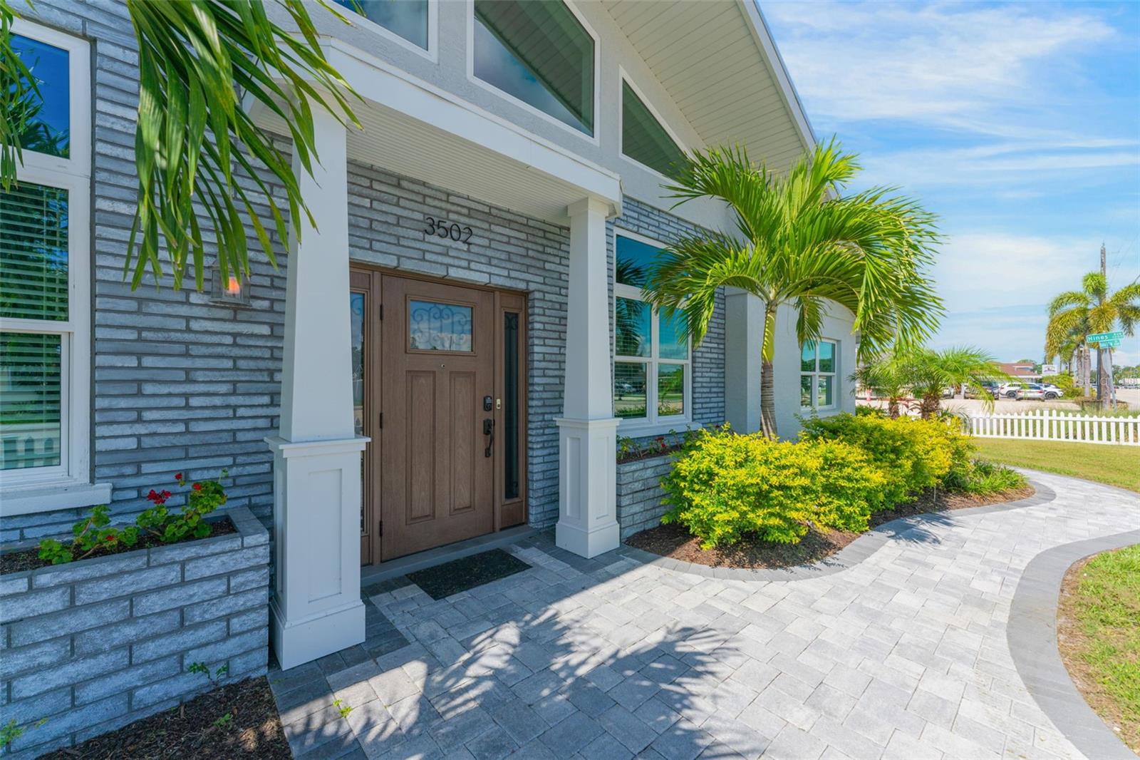 3502 Bahia Vista St, Sarasota, FL 34239 photo
