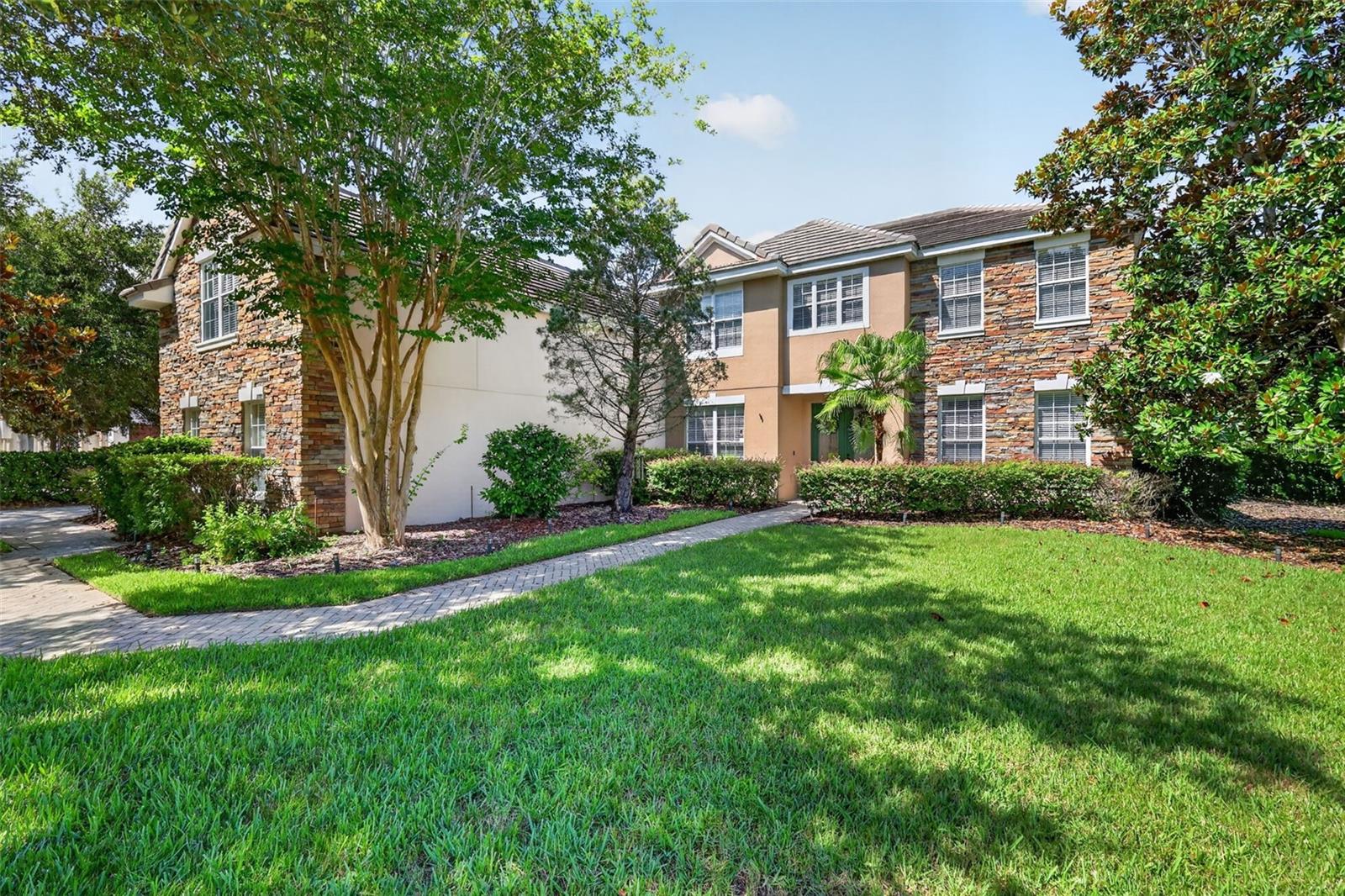 3000 Isola Bella Blvd, Mount Dora, FL 32757