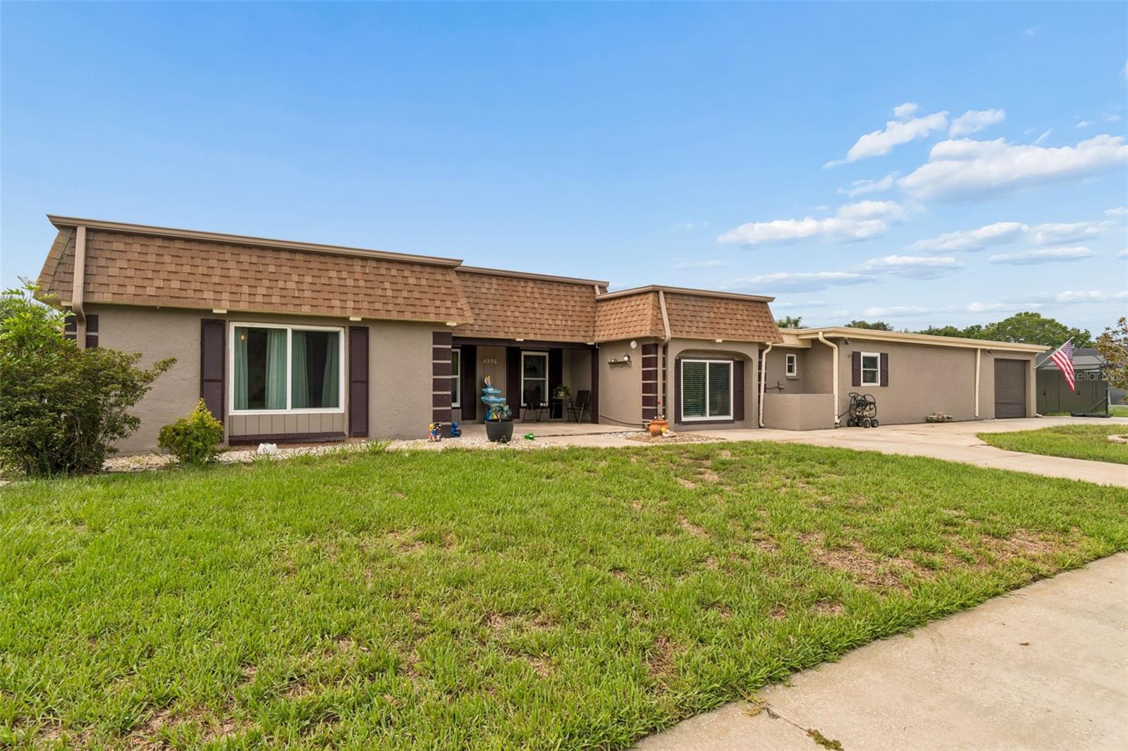 4306 Newbury Dr, New Port Richey, FL 34652 photo