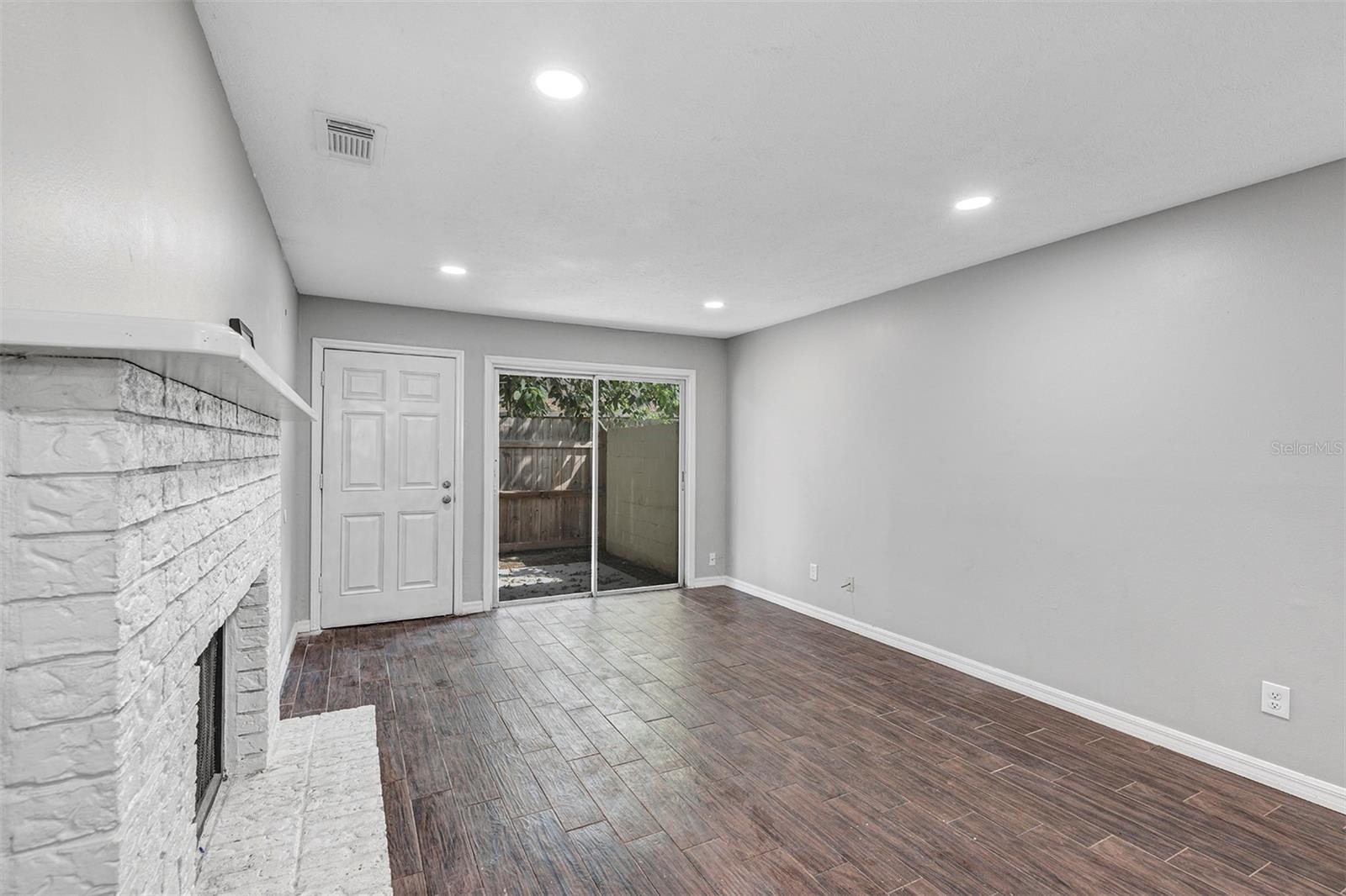 3990 SE 17 Ct, Ocala, FL 34480 photo