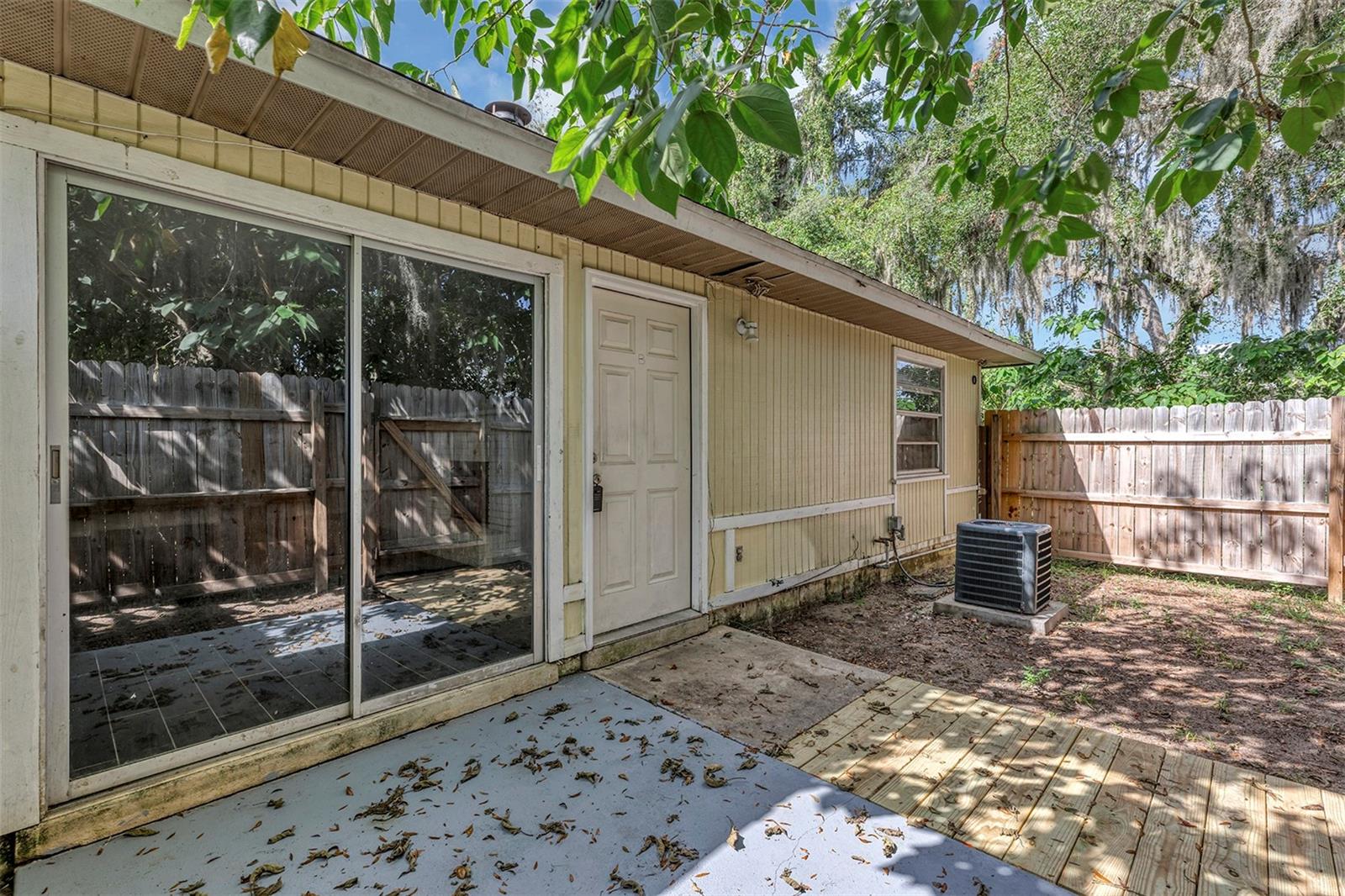3990 SE 17 Ct, Ocala, FL 34480 photo