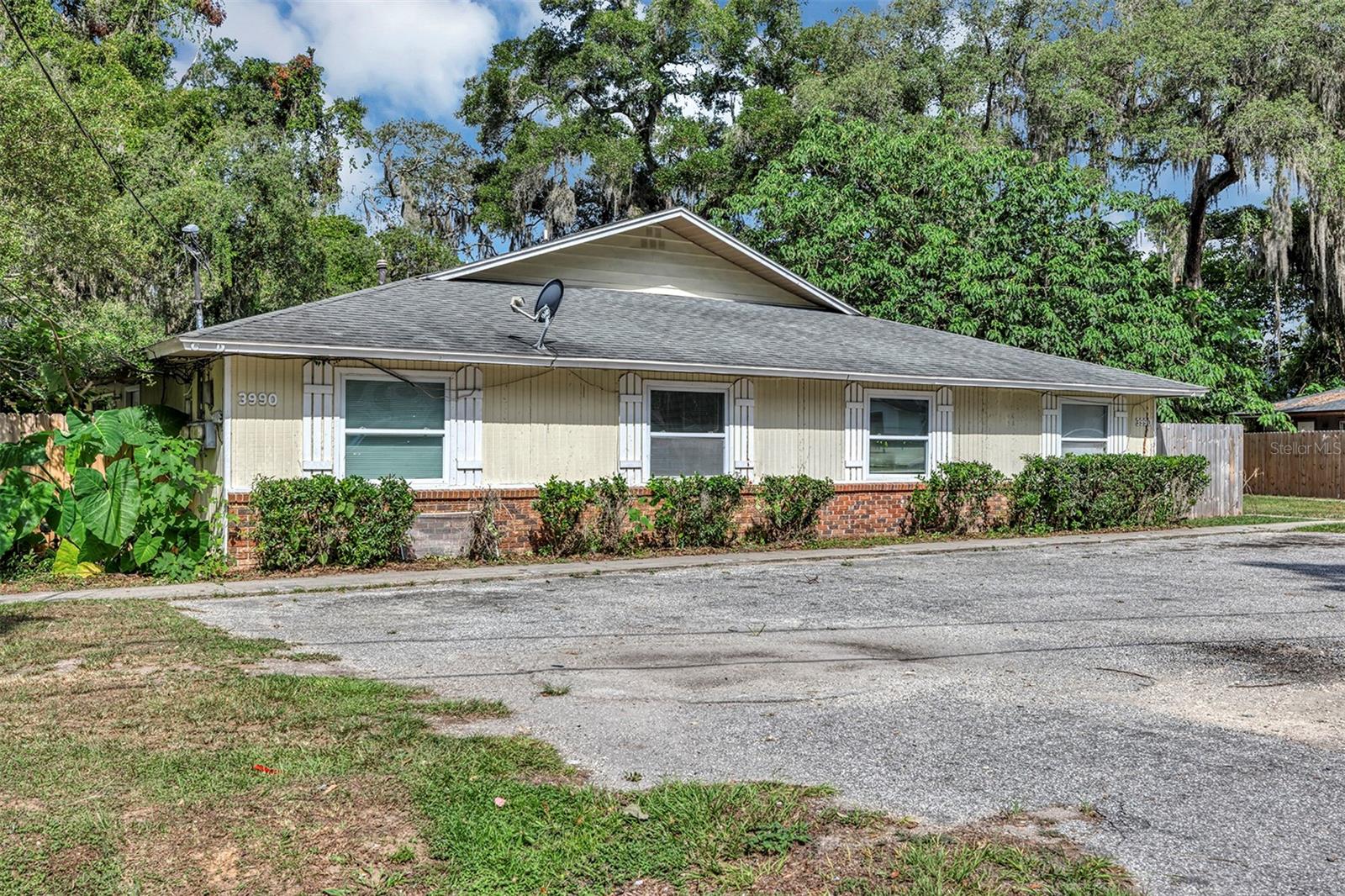 3990 SE 17 Ct, Ocala, FL 34480 photo