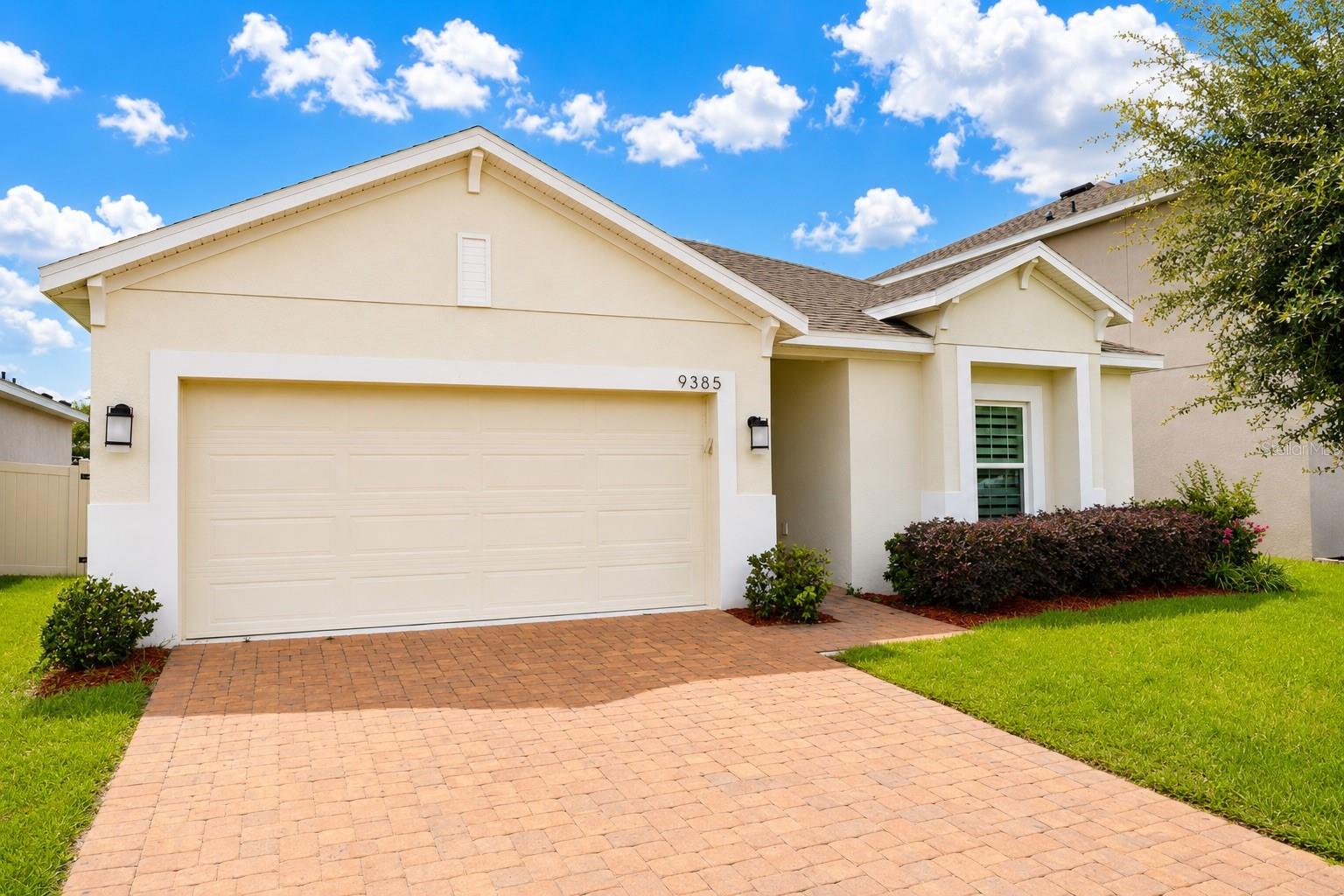 9385 La Salle St, Groveland, FL 34736