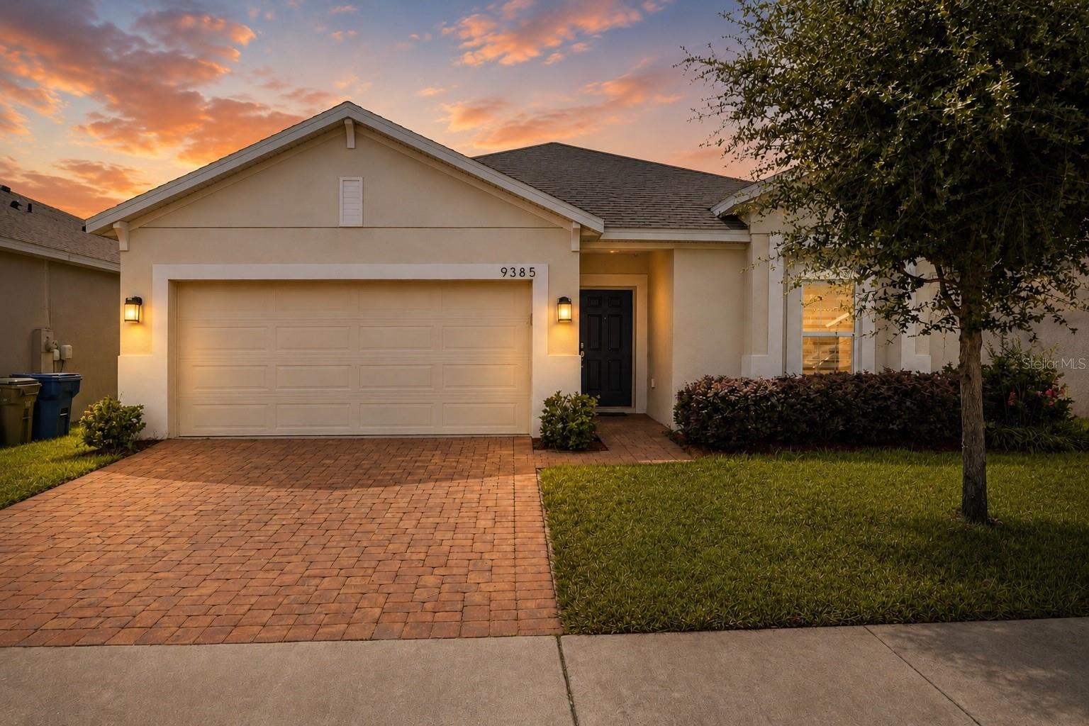 9385 La Salle St, Groveland, FL 34736 photo