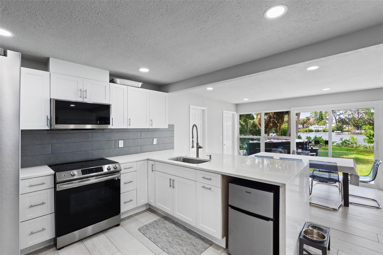 7032 Morningstar Ln, New Port Richey, FL 34652 photo
