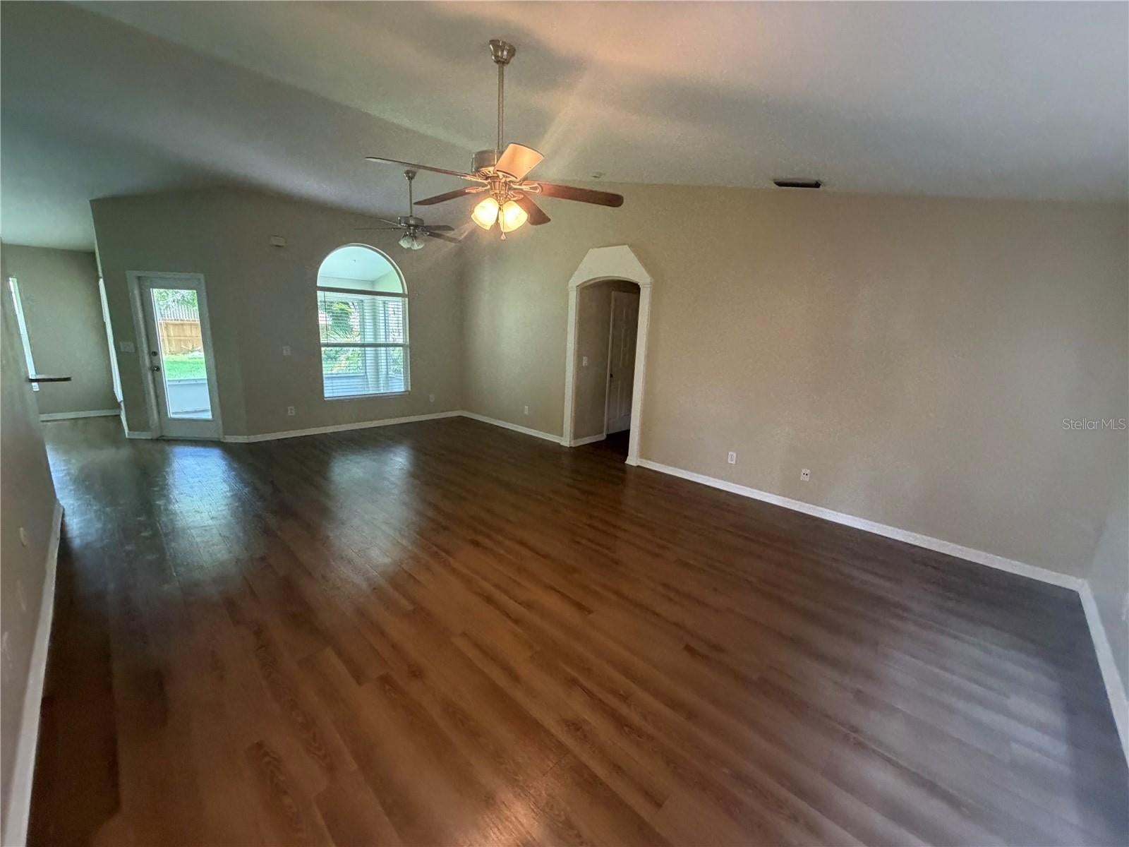 624 Sheridan Woods Dr, West Melbourne, FL 32904 photo
