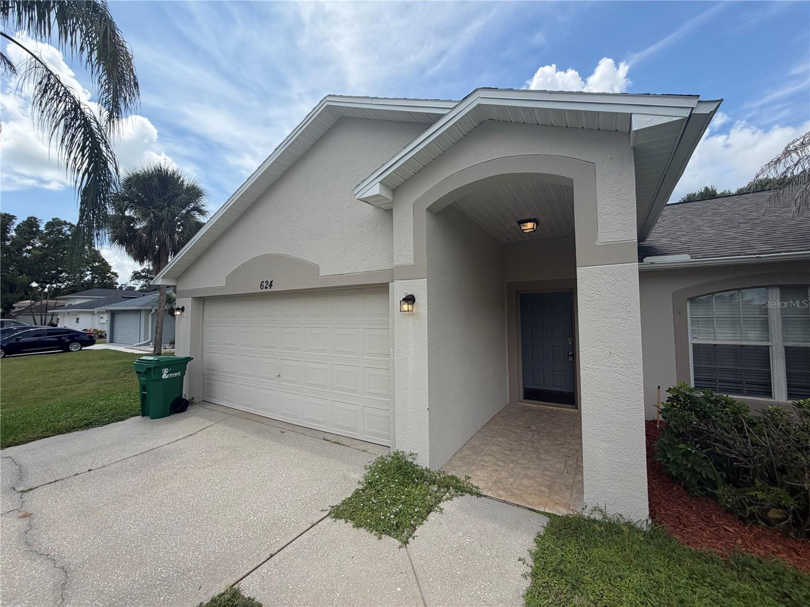 624 Sheridan Woods Dr, West Melbourne, FL 32904 photo