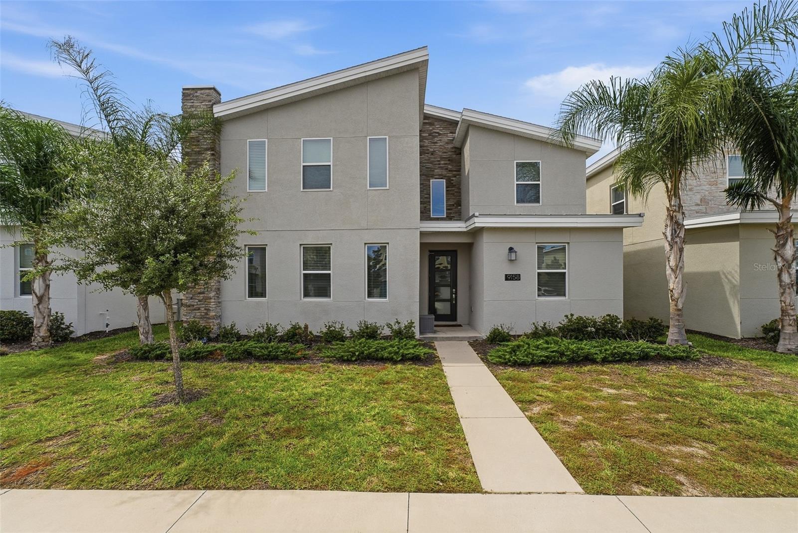 9158 Sommerset Hills Dr, Davenport, FL 33896