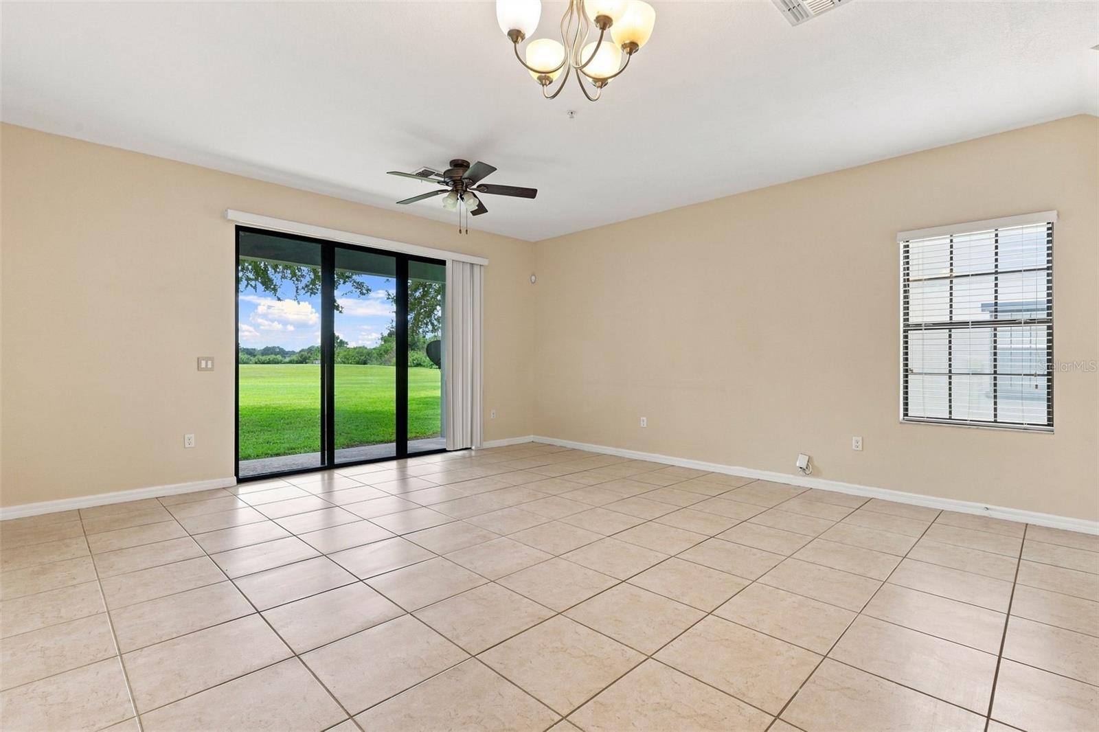 20630 Maxim Pkwy, Orlando, FL 32833 photo