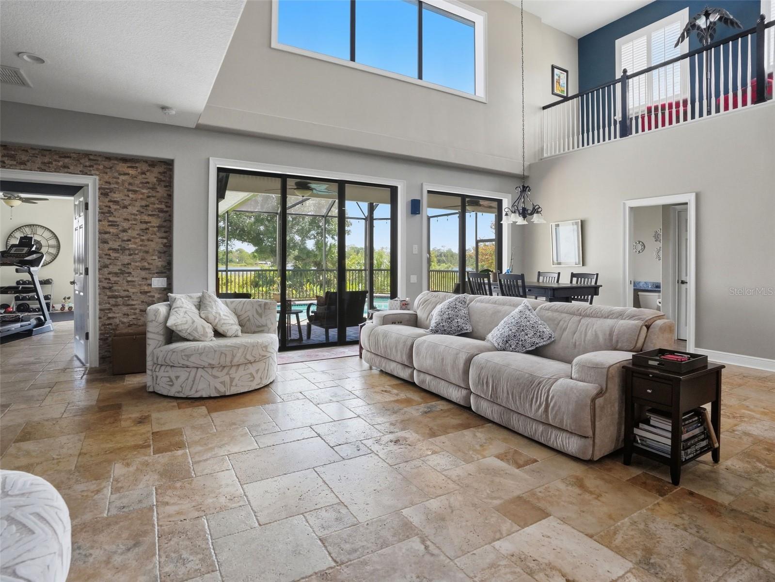 2707 Lakebreeze Ln, Clearwater, FL 33759 photo