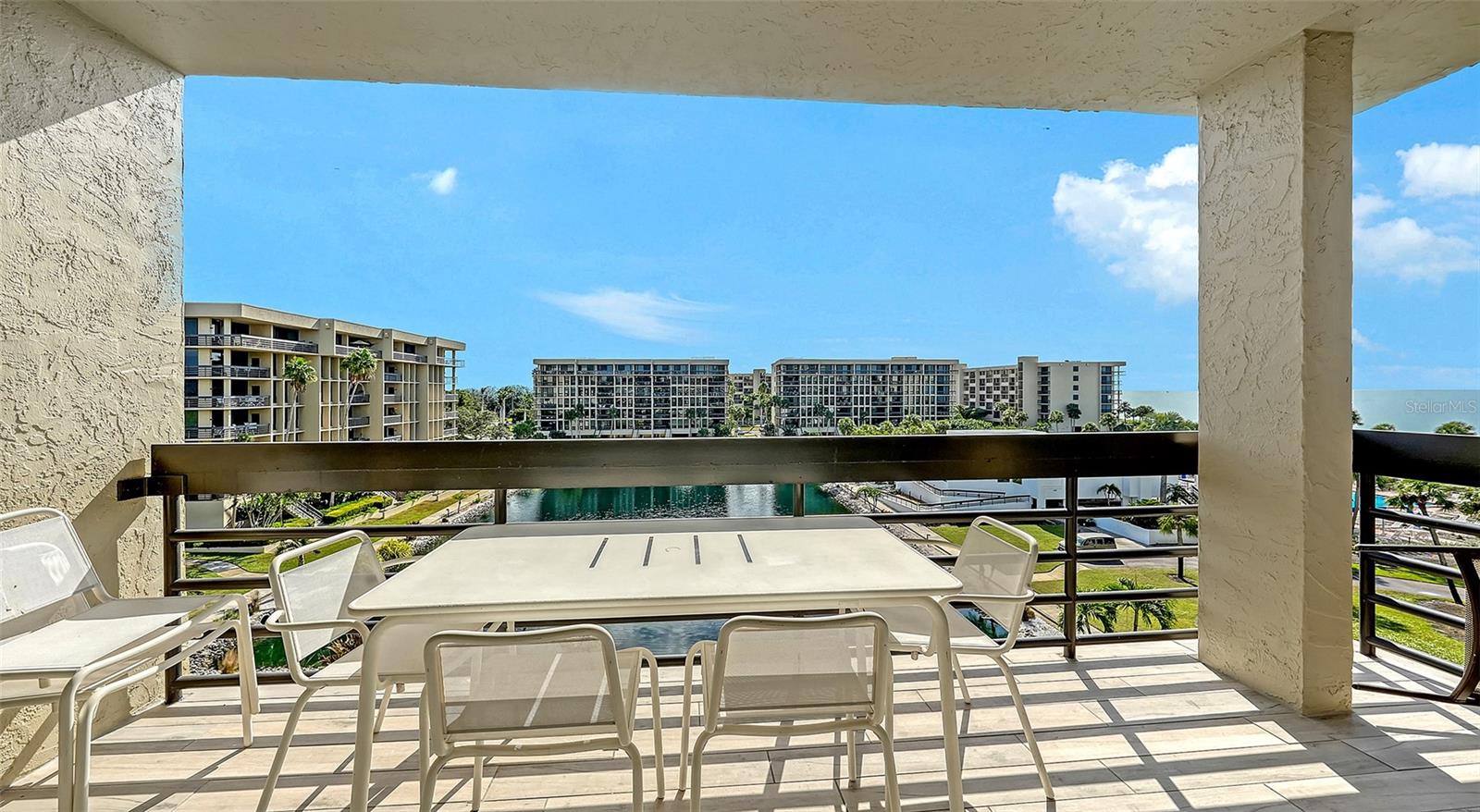 1115 Gulf Of Mexico Dr #401, Longboat Key, FL 34228 photo