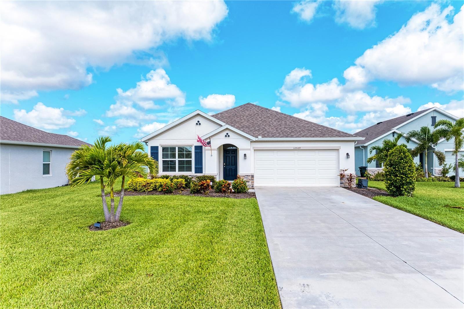 12509 Night View Dr, Sarasota, FL 34238 photo