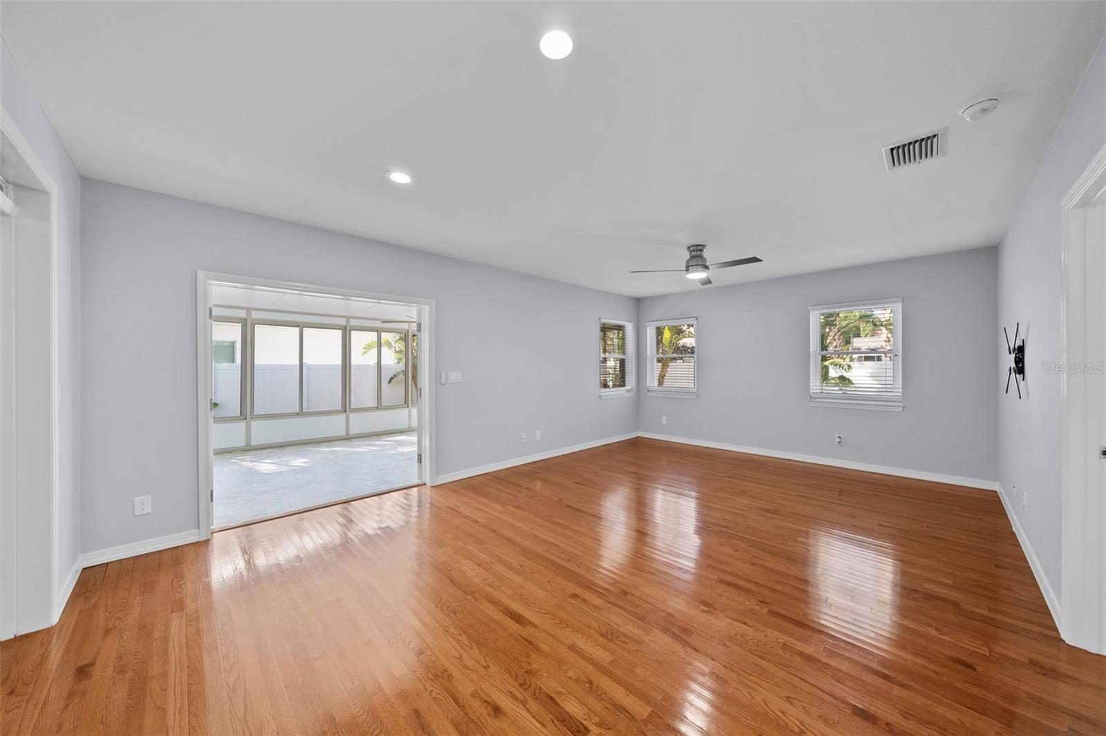 4105 W Tacon St, Tampa, FL 33629 photo