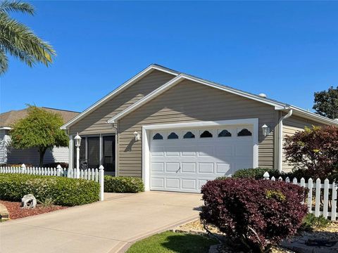 Single Family Residence in THE VILLAGES FL 2523 MARIEL WAY.jpg