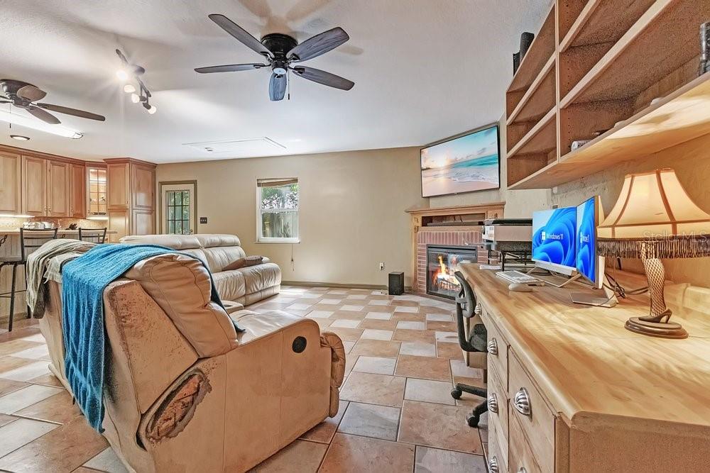 1121 Polk City Rd, Lakeland, FL 33809 photo