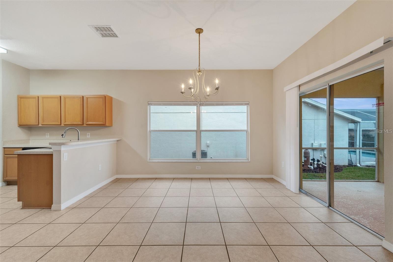 318 Windsor Pl, Davenport, FL 33896 photo