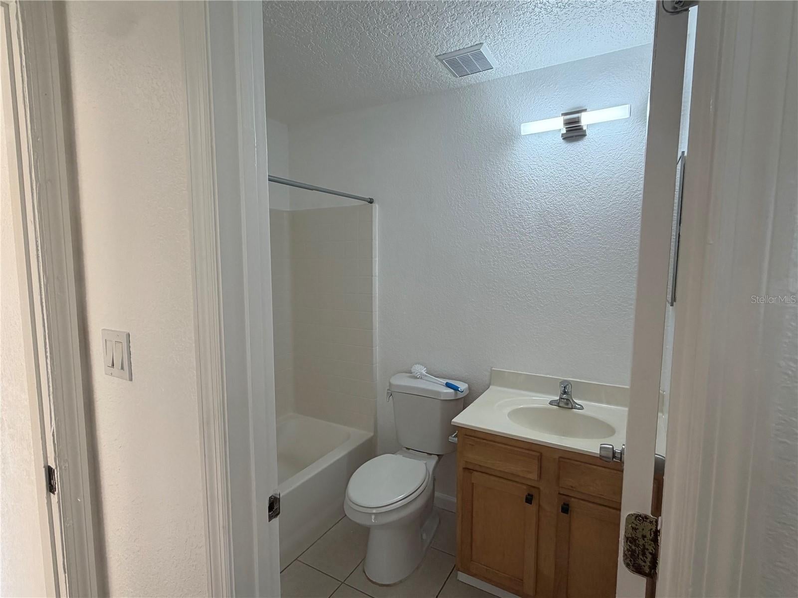 752 E Broome St, Clermont, FL 34711 photo