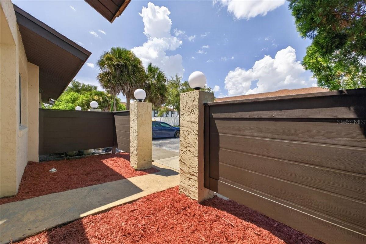 192 Dahlia Village Cir #72, Orlando, FL 32807 photo