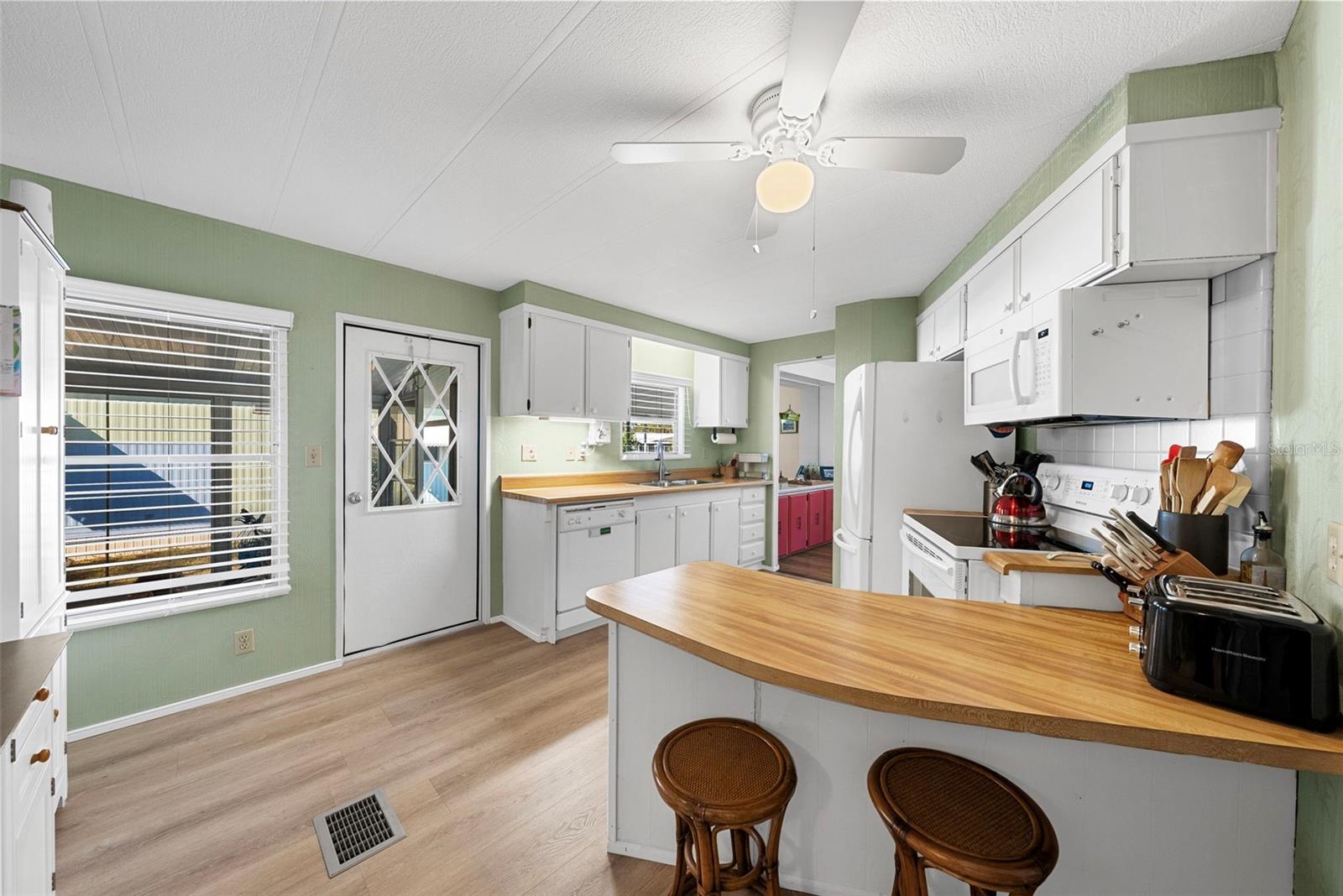 177 S Fiji Cir, Englewood, FL 34223 photo