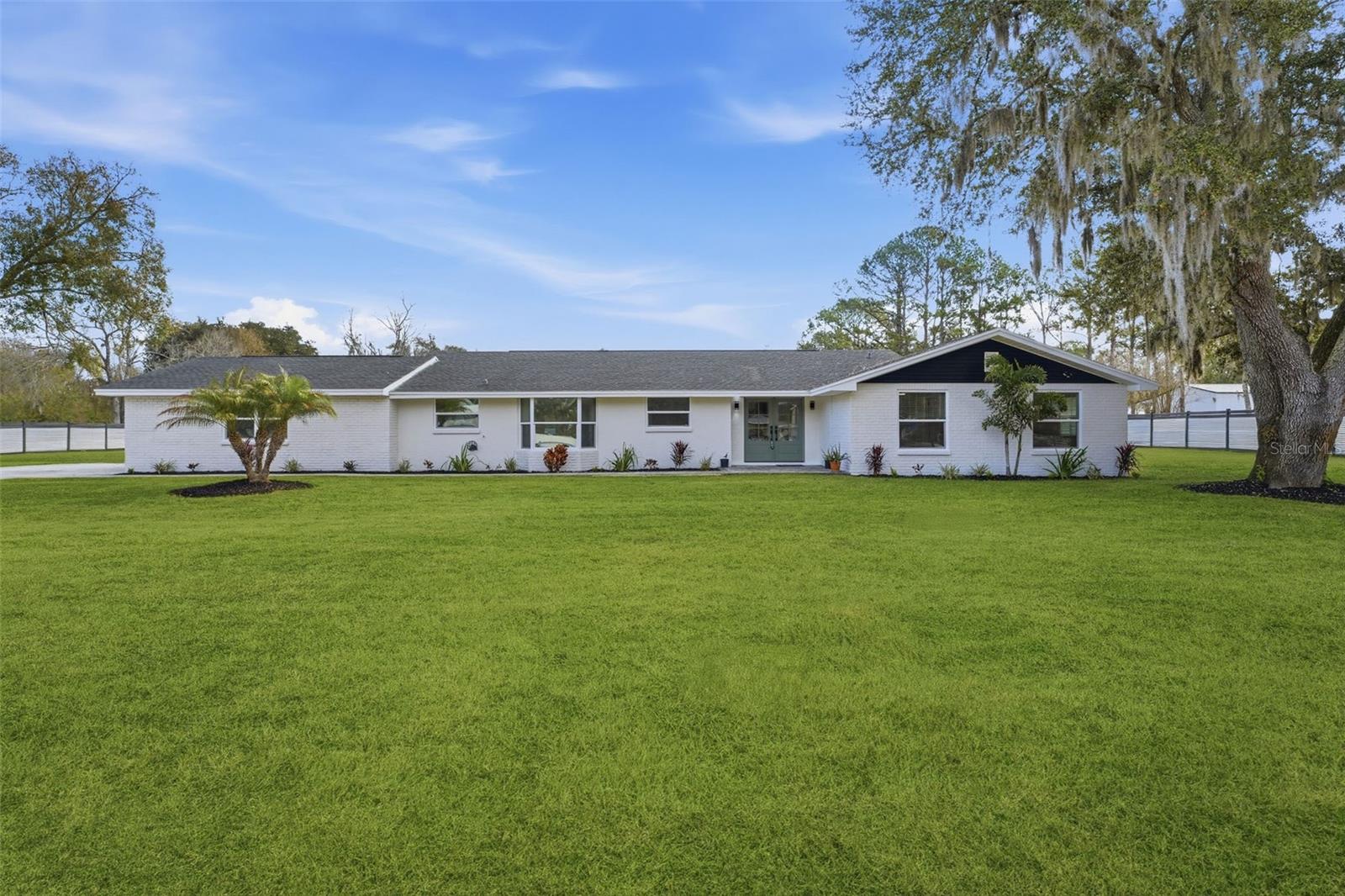 2338 Meadowbrook Dr, Lutz, FL 33558 photo