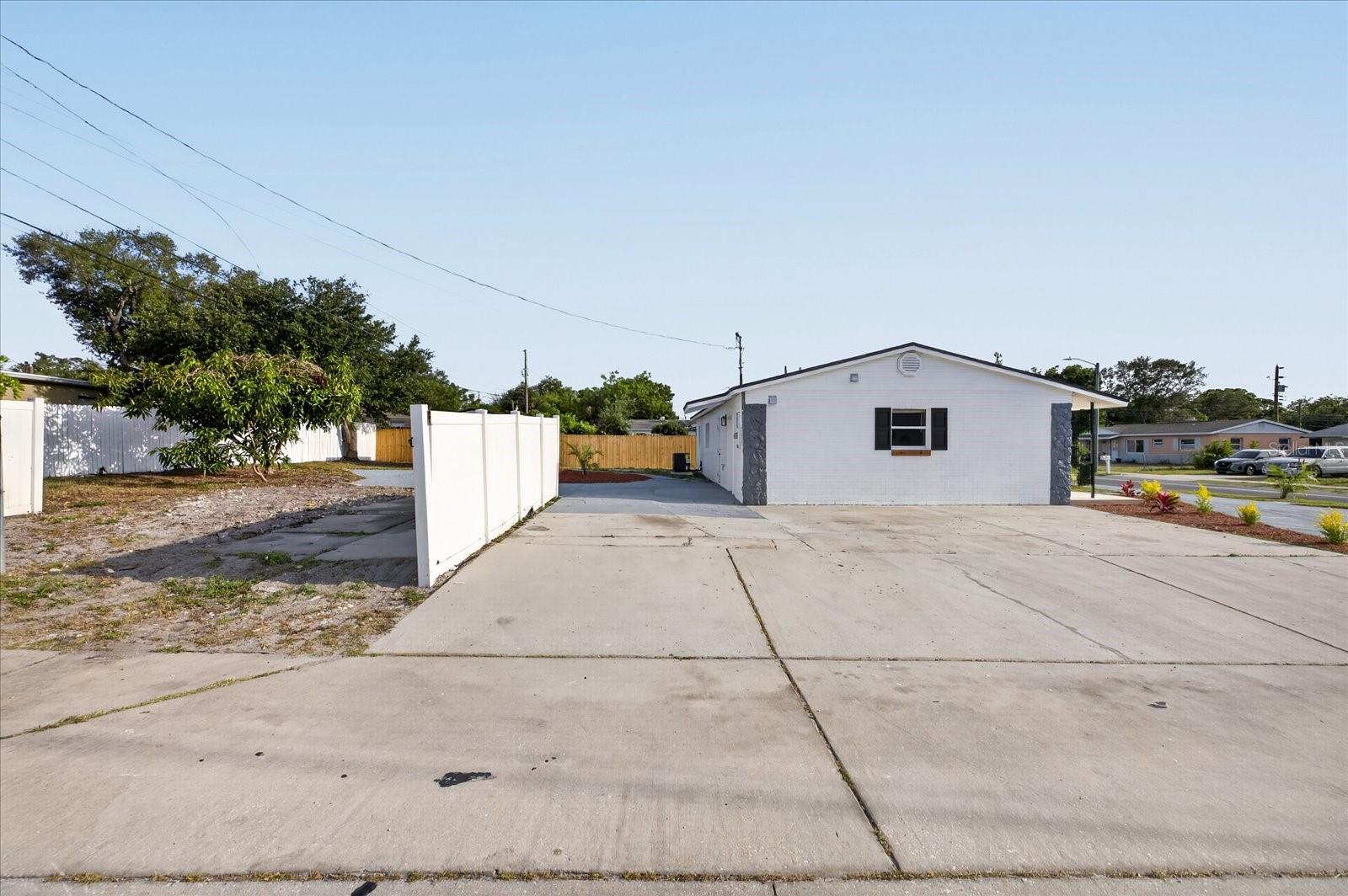 13589 120 St, Largo, FL 33778 photo