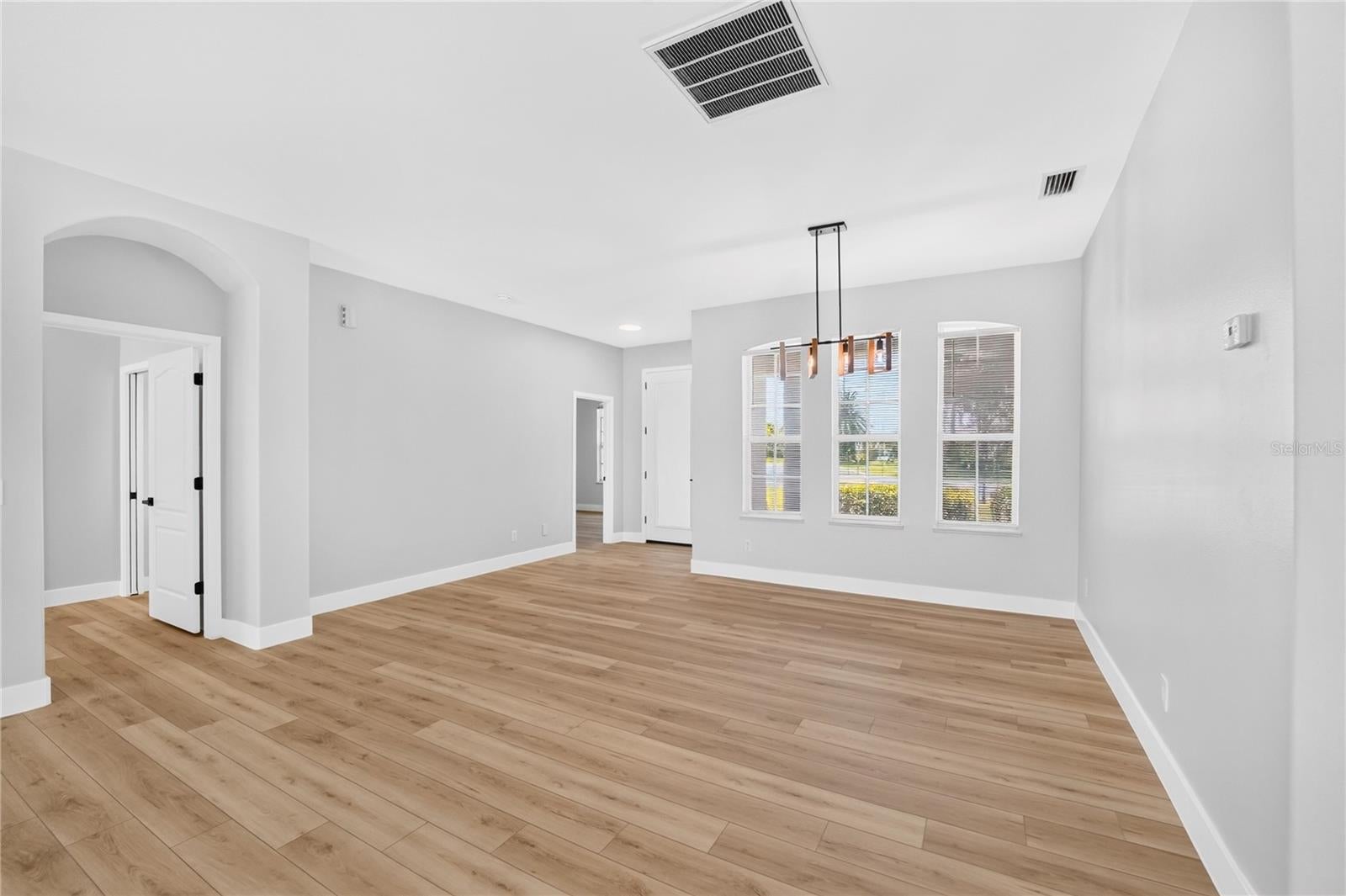 572 Oceanside Blvd, Melbourne, FL 32903 photo