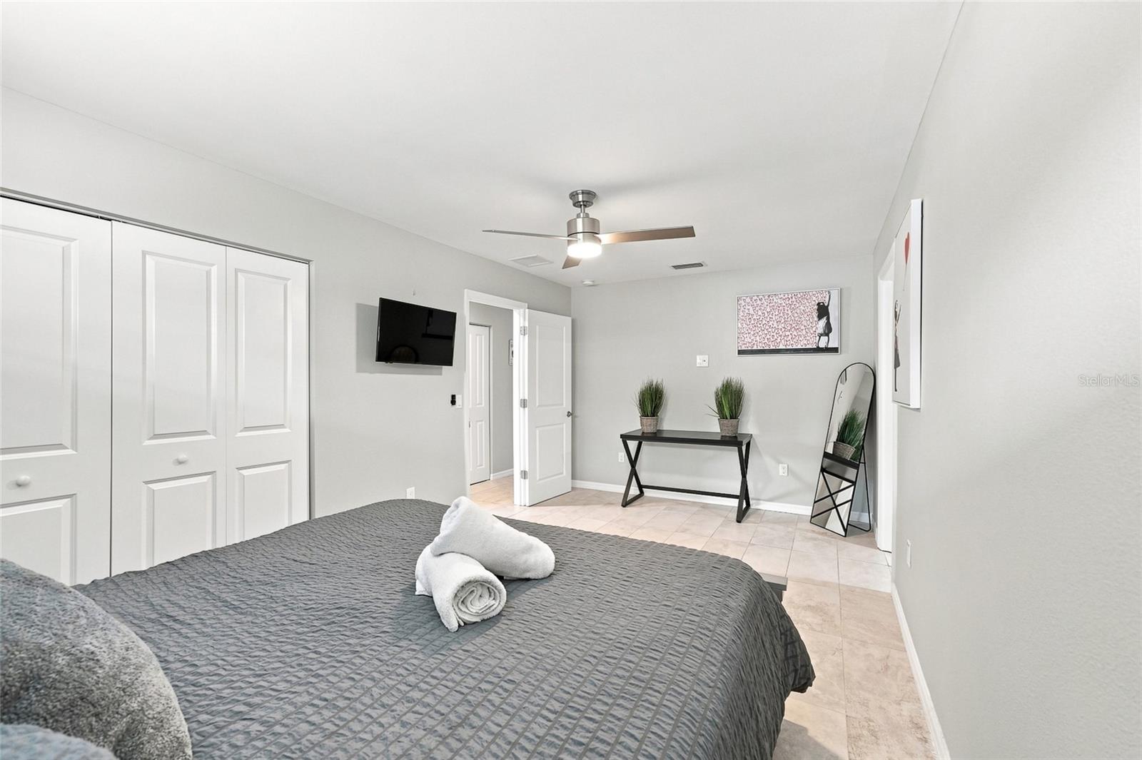 608 Saint Judes Dr, Longboat Key, FL 34228 photo