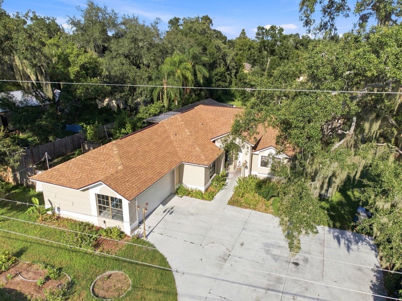 207 Limona Rd, Brandon, FL 33510 photo