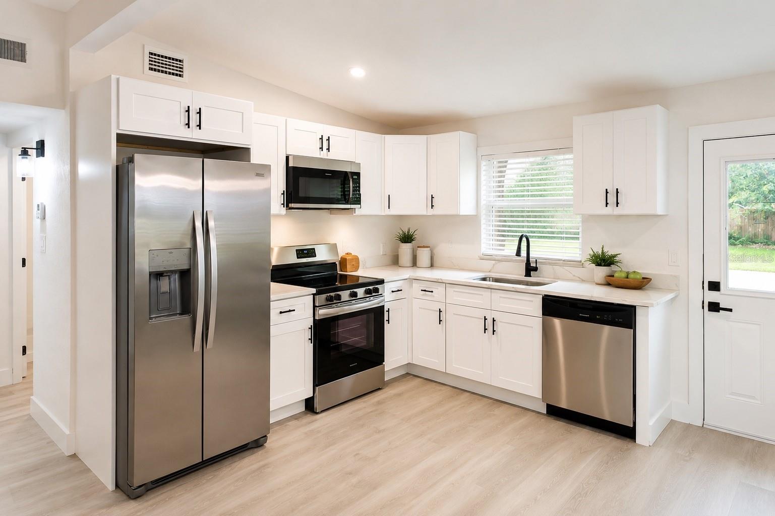 9001 82 St, Seminole, FL 33777 photo
