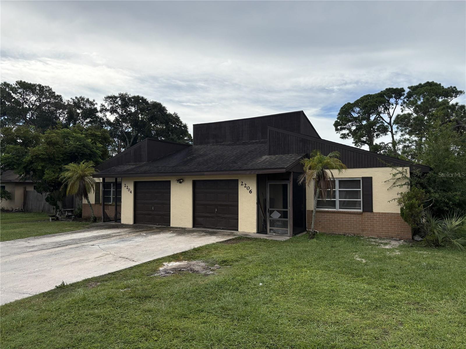 2204 54 Avenue Dr, Bradenton, FL 34207 photo
