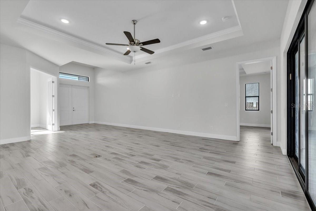 459 NE 2 Pl, Cape Coral, FL 33909 photo